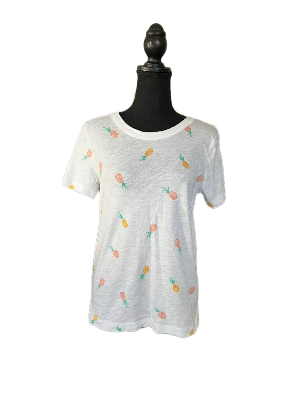 LOFT summer pineapple 100% cotton print t-shirt Size Small